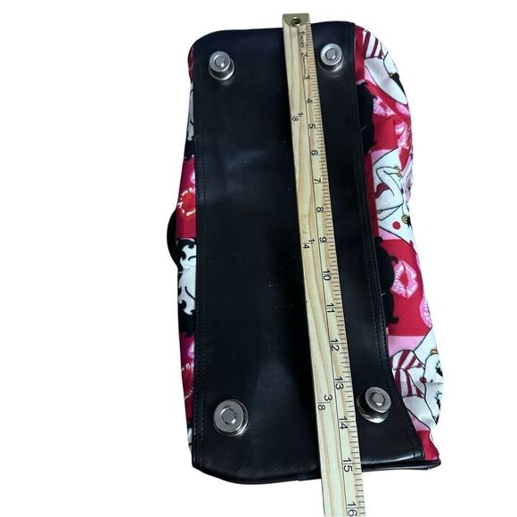 BEAUTIFUL VINTAGE Betty Boop  duffle / purse bag  purse GREAT CONDITION - Picture 11 of 12